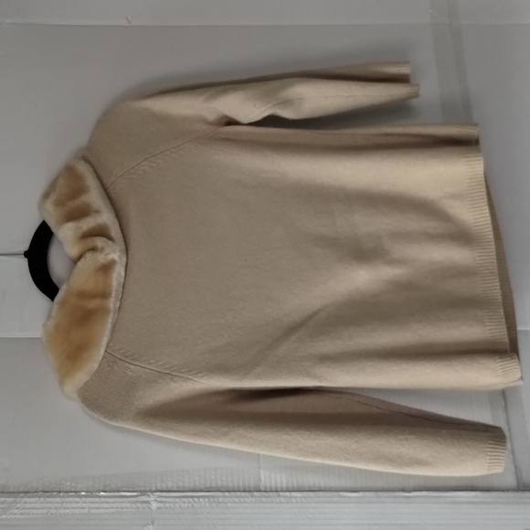 LOFT Women's Beige Sweater with Faux Fur Collar SZ Small Classic Old Money Cozy - Picture 5 of 9
